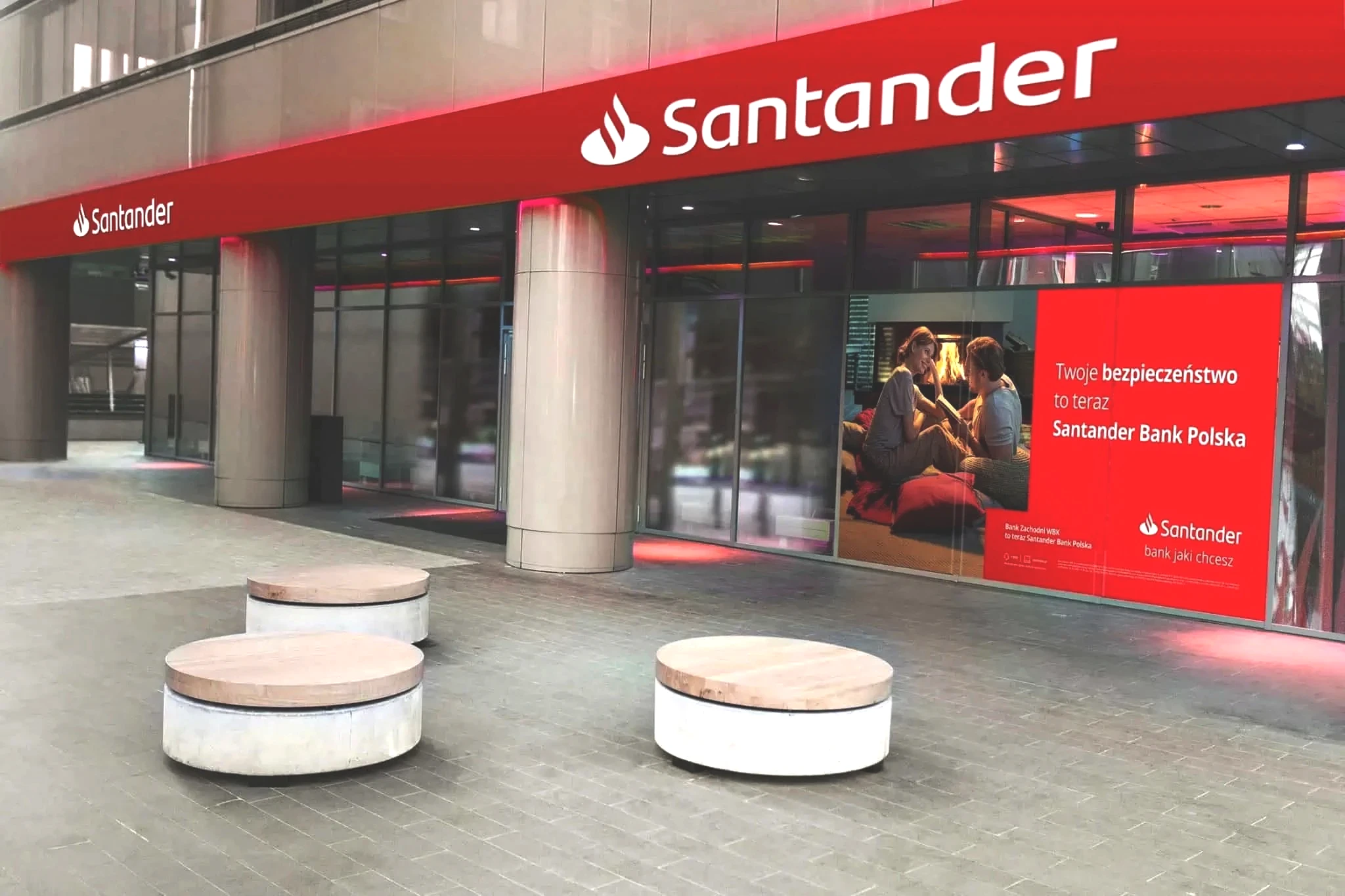 santander-bank-poland.jpg